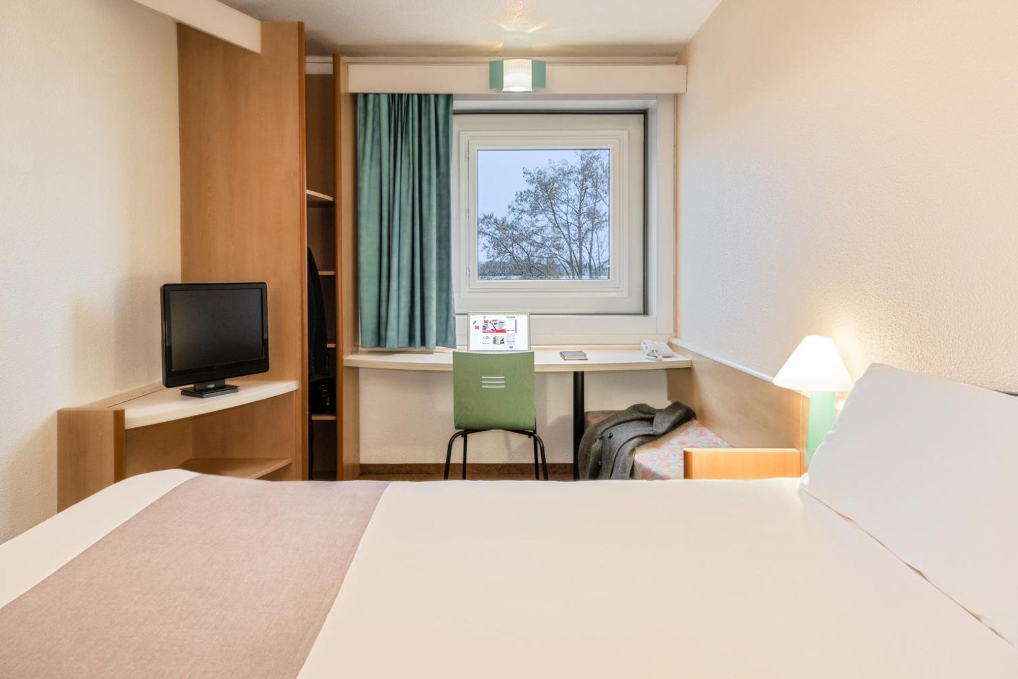 Ibis Paris Pantin Eglise Hotell Exteriör bild